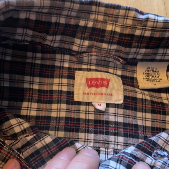 Levi’s Shirt Size medium - Picture 2 of 5